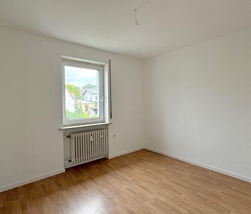 HEGERICH: Großzügige und helle 3-Zimmer Wohnung mit traumhaftem Blick ins Grüne! - Foto 3