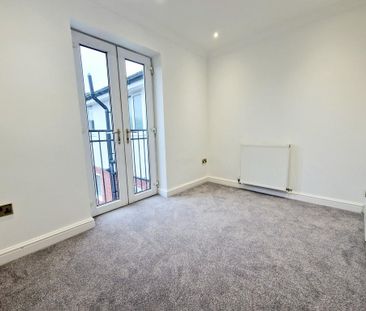 3 bedroom apartment to rent - Photo 6
