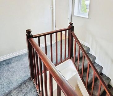 4 bedroom semi-detached house to rent - Photo 3