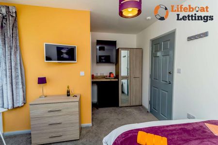 1 bedroom in a house share to rent - Photo 5