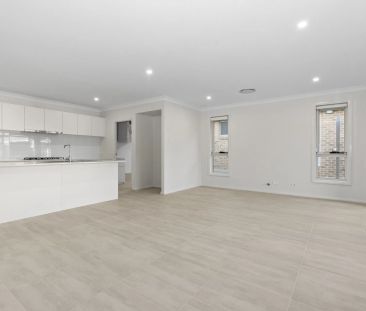 Beautiful 4 bedroom home - Photo 2