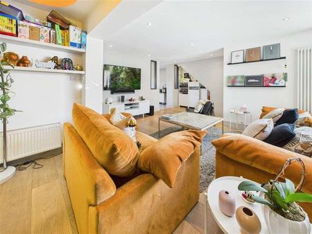 West Grove, Hersham, Walton-on-thames, KT12 - Photo 4