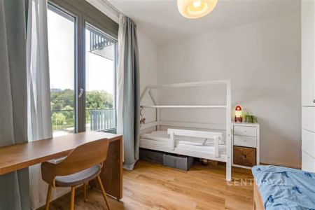 Prémiové 3+kk blízko metra v novostavbě. Dva balkony, kousek od metra, možnost garáže. Kompletně zařízeno. Praha 9 Vysočany. - Photo 4