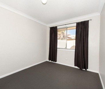 Modern & Convenient Living in East Albury - Photo 2