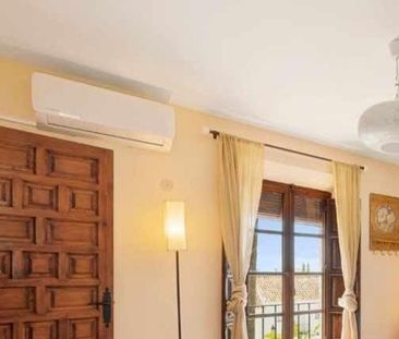 Luxury Townhouse for rent in Nueva Andalucia, Spain - Photo 1