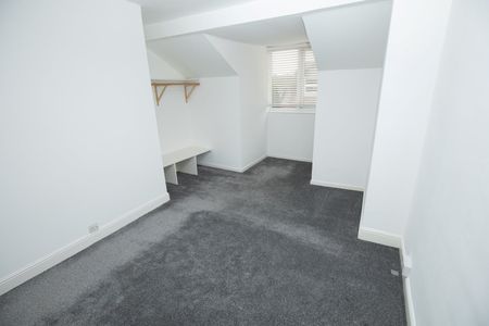 3 Bed Terraced House, Wesley Grove, NG5 - Photo 3