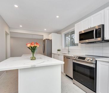 For Lease - 1598 BOTSFORD Street, Alta Vista and Area, Ontario - Photo 1