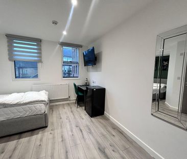 Studio to rent - Photo 3