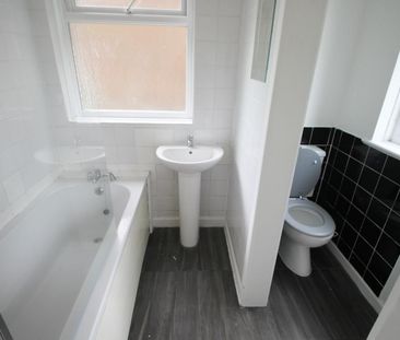 1 bedroom Flat To Let - Photo 6