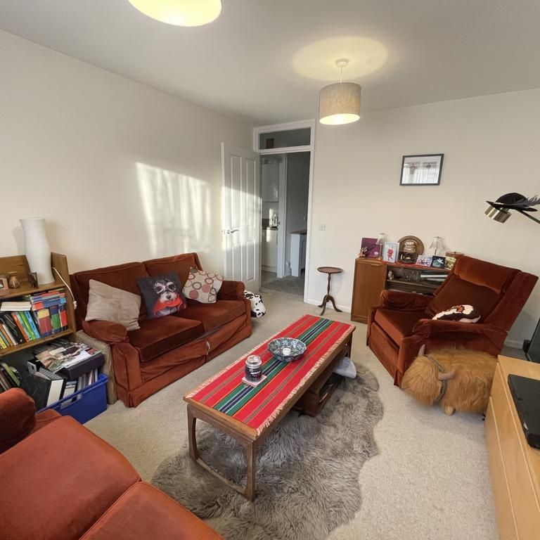 3 bedroom end of terrace house to rent - Photo 1