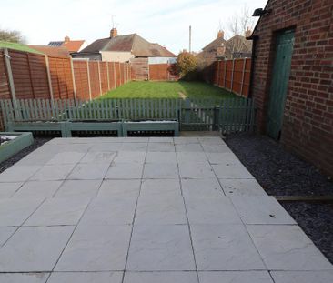 2 bedroom semi-detached house to rent - Photo 4