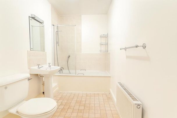 Haydon Place, Guildford, GU1 - Photo 1