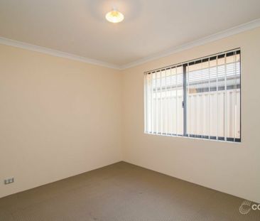 BREAK LEASE - Modern Family Comfort in a Prime Southern River Location - Photo 4