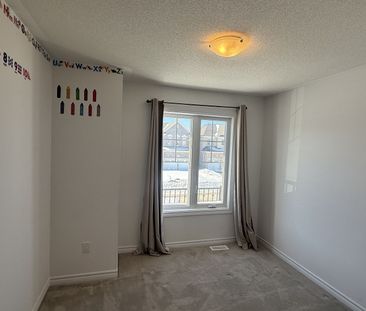 For Lease - 33 Mackenzie Street, Southgate, Ontario - Photo 2