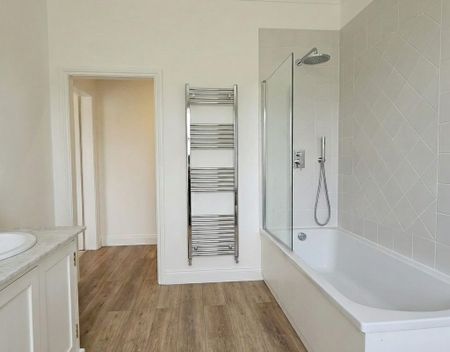 Farmhouse near Swallow, Lincolnshire. - Photo 5