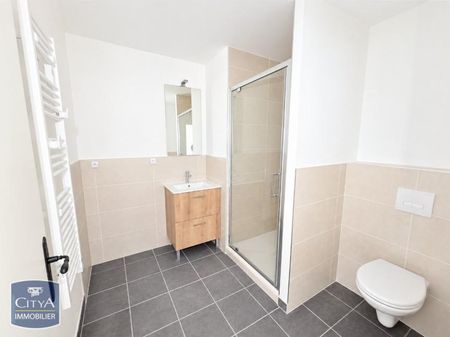 Location Appartement 3 pièces 61m² CHINON 37500 - Photo 4
