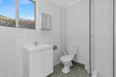 Versatile. Convenient. Groups welcome. - Photo 5