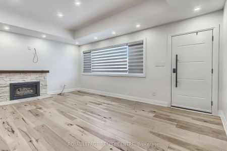 2552 Whaley Drive #Main - Photo 2