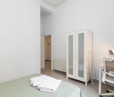 Carrer Martínez Cubells, Valencia, Valencian Community 46002 - Photo 1