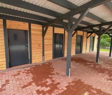 ERSTBEZUG / PROVISIONSFREI: Einzigartige 2-Raum-Whg. m. exklusiver ... - Foto 1