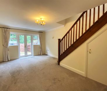 2 bedroom end of terrace house to rent - Photo 4