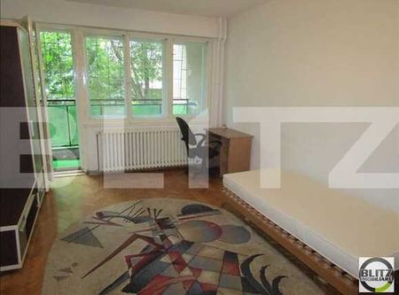 1 camera, 42 mp, decomandat, zona strazii Brasov - Fotografie 4