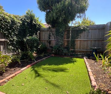 Two bedroom unit in beautifully landscaped surroundings. - Photo 6