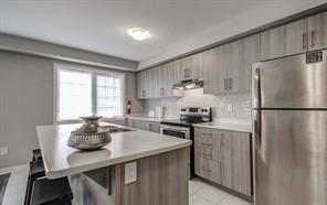 For Lease - 100 Frost Court, Milton, Ontario - Photo 2