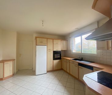 Location maison 5 pièces, 117.94m², Bonchamp-lès-Laval - Photo 1