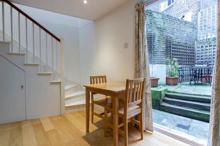 Studio Apartment, Cartwright Gardens, London WC1H - Photo 2