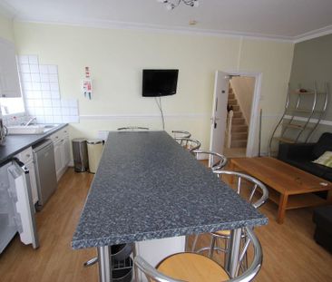 1 bedroom in a flat share to rent - Photo 1
