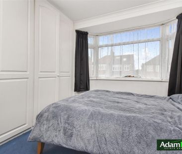 4 bedroom semi-detached house to rent - Photo 4