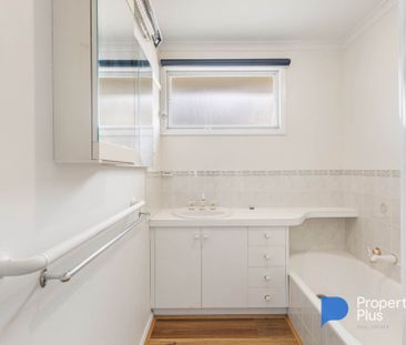 Comfortable Family Living in a Convenient Location - Photo 4