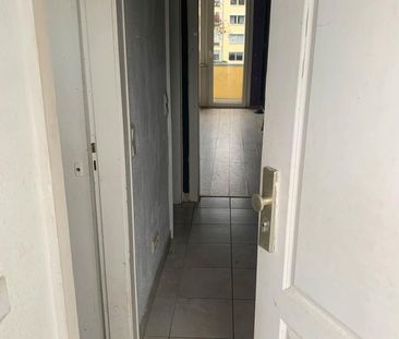 Apartment mit Balkon - Photo 2