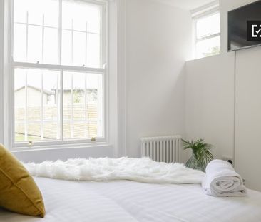 Sunny room for rent in Rathgar, Dublin - Photo 2