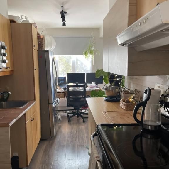 3 ½ chaleureux au cœur du Vieux-Longueuil — Jardin partagé + stationnement disponible - Photo 1