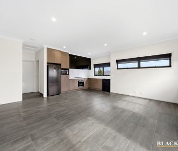 3 Zealie Bend, Googong NSW 2620 - Apartment For Rent | Domain - Photo 5