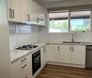 Spacious Family Living in Prime Salisbury East Location! - Photo 5