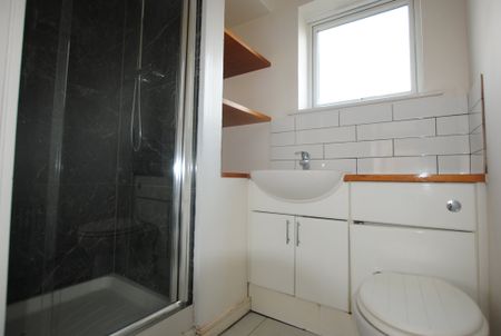 Courtyard Mews, GREENHITHE, London - Photo 5