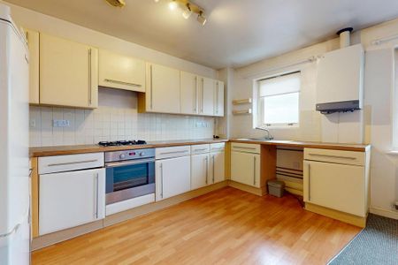 2 bedroom apartment to rent - Photo 4