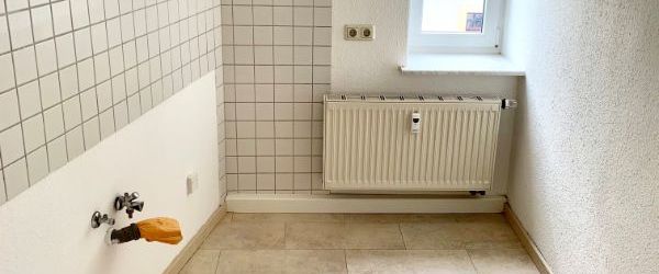 **Mit Katzensprung zum Großen-Garten – 2-Zi.-Wng in DD-Blasewitz** - Photo 1