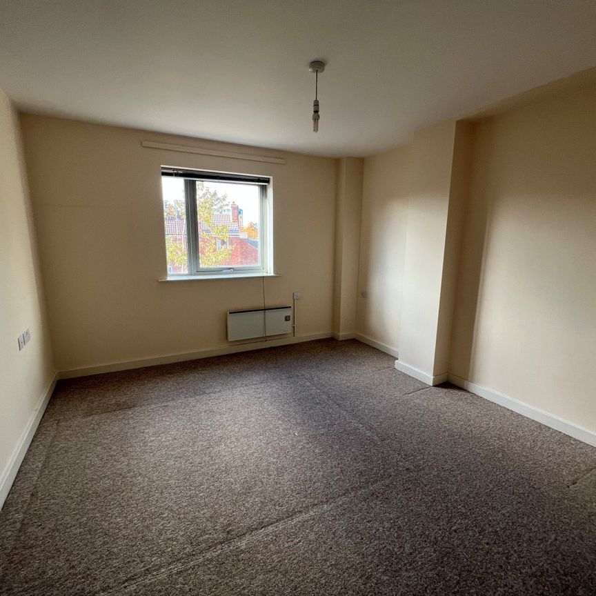 Fremington Court, Coventry, CV1 - Photo 1