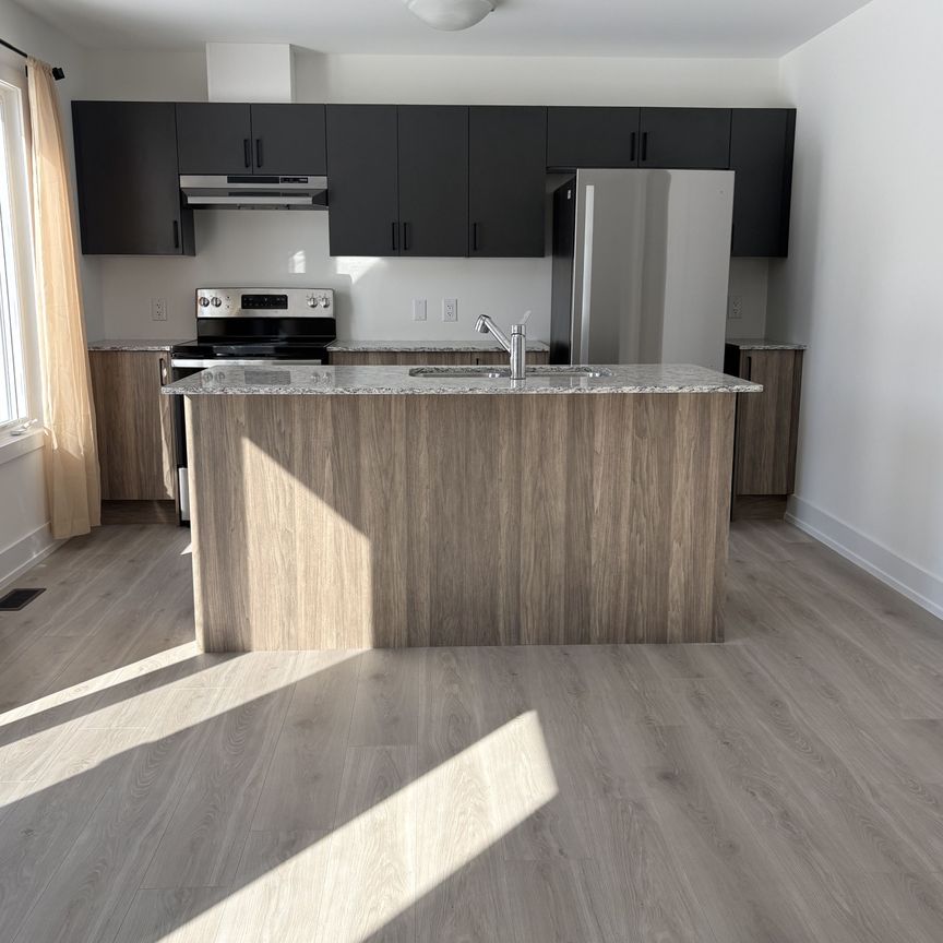 For Lease - 70 Dusenbury Drive, Loyalist, Ontario - Photo 1