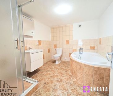 Pronájem bytu 2+1 88 m² - Фото 3