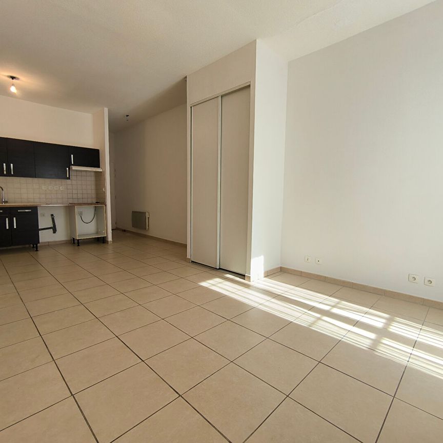 Location appartement 2 pièces, 57.00m², Narbonne - Photo 1