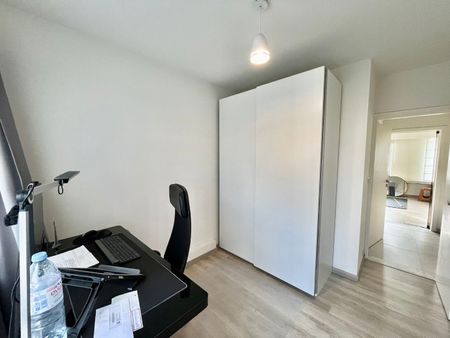 Gerenoveerd 2-slaapkamer appartement incl garage - Photo 5