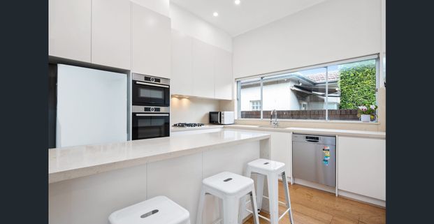 Modern Family Living in the Heart of the Eastern Suburbs - Photo 1