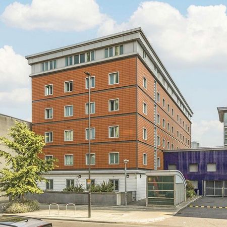 1 bedroom flat to rent - Photo 4