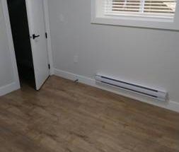 Brand New Luxury 3 Bedroom Basement for rent South Surrey - Photo 2