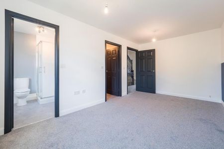 5 bedroom terraced house to rent - Photo 3
